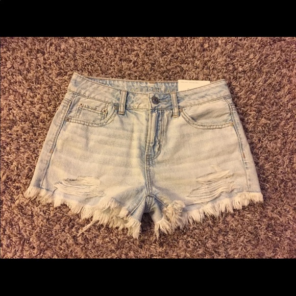 Women’s American Eagle Denim Distressed Shorts - Picture 1 of 3